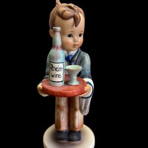 Vintage Hummel Waiter #154/0 TMK-6 Artist Date 1979 Excellent Condition